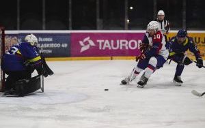 Pewna wygrana bytomskich hokeistów (9)