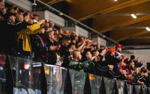 Pewna wygrana bytomskich hokeistów (13)