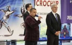 Ponad 300 szpadzistów walczyło w Hali na Skarpie (1)