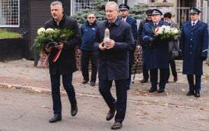 Pamięci tych, którzy odeszli - przedstawiciele władz miasta odwiedzili groby byłych włodarzy naszego miasta (1)