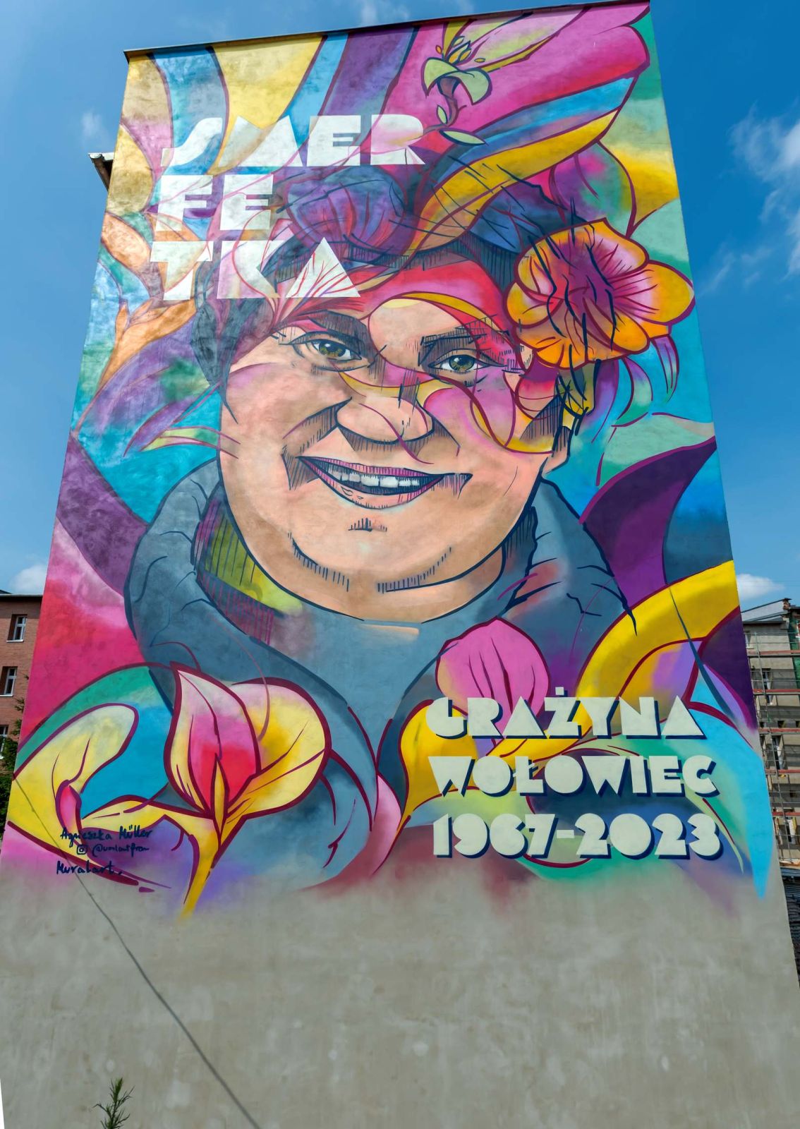 Mural z wizerunkiem Bytomskiej Smerfetki