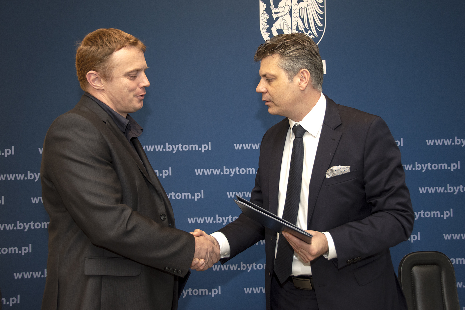 Dzisiaj 10 czerwca podpisana została umowa z wykonawcą, firmą FPHU Progress Marek Adamczyk z Gliwic na kwotę 4,56 mln zł.
