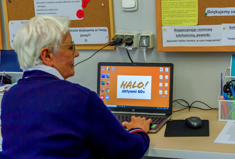 Wolontariuszka Bytomskiego Telefonu Seniora 